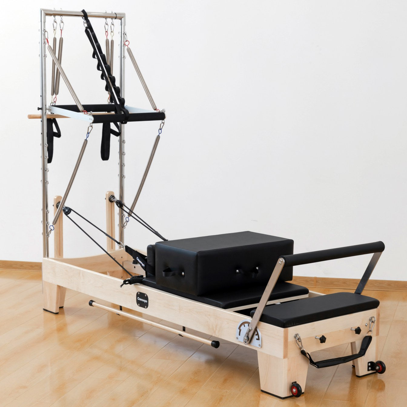 M1 Pro Classic Reformator s tornjem