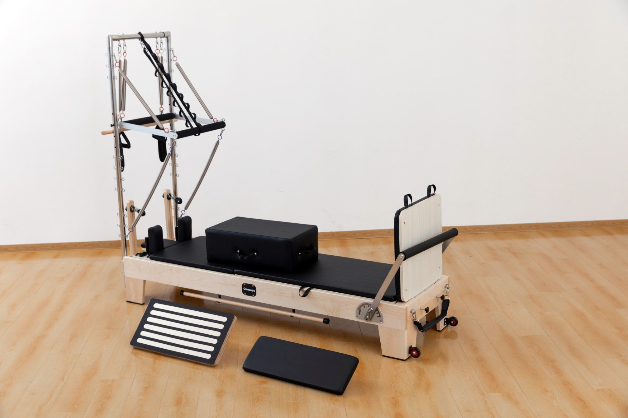 M1 Pro Classic Reformator s tornjem